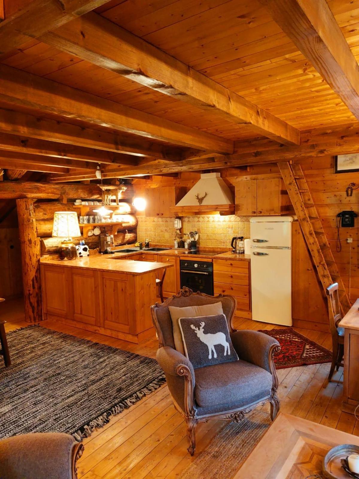 "Chalet Dei Fiori" Room & Apartment 贝德雷托 外观 照片